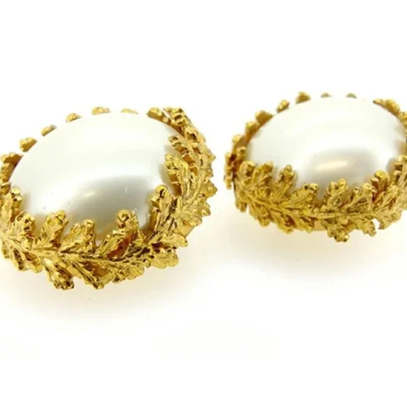 CHANEL Earring gold Women Authentic secondhand - Picture 1 of 5